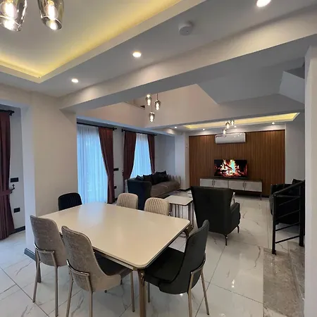 Maya Apartment